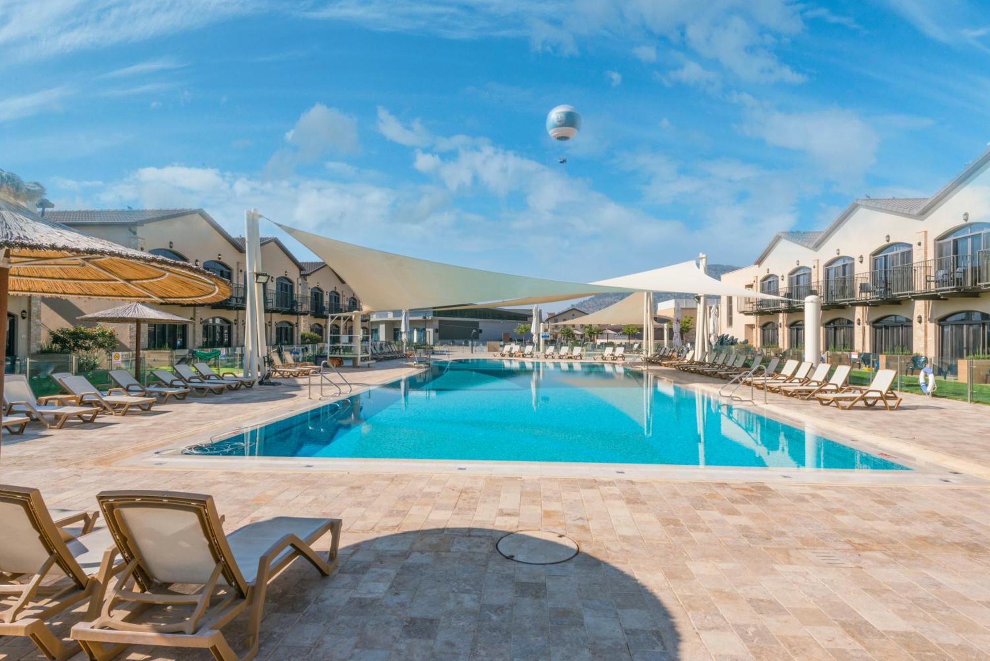 Galilion Hotel Yesod Hamaala Exterior photo